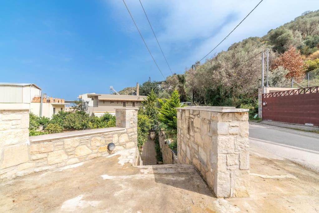 Citrea Stylish House With Garden Near Beach Iraklio Exterior foto