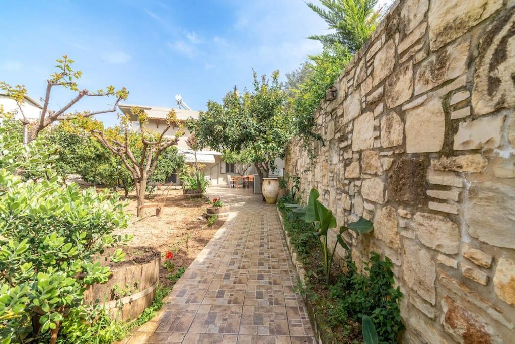 Citrea Stylish House With Garden Near Beach Iraklio Exterior foto